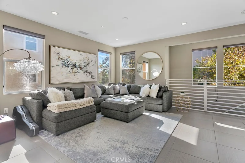 1 Empire, Aliso Viejo, CA 92656