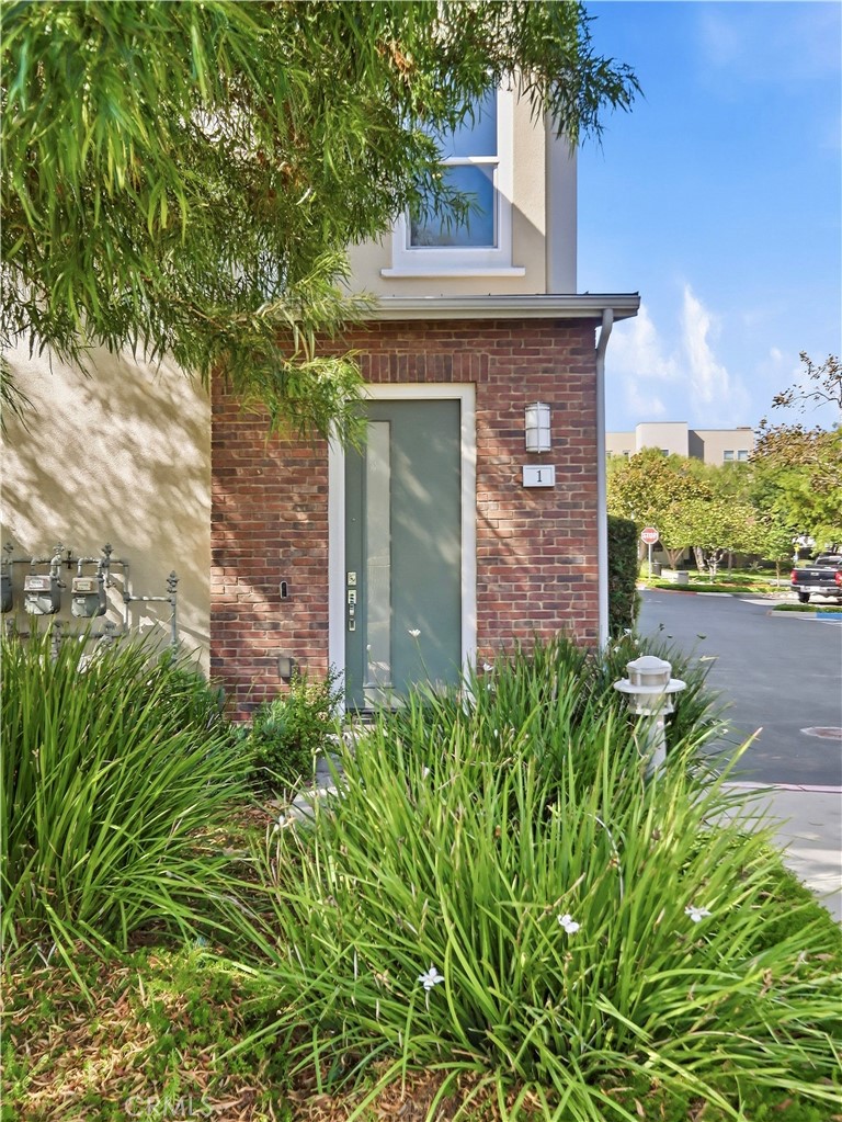 1 Vantis Drive, Aliso Viejo CA 92656 - photo 2