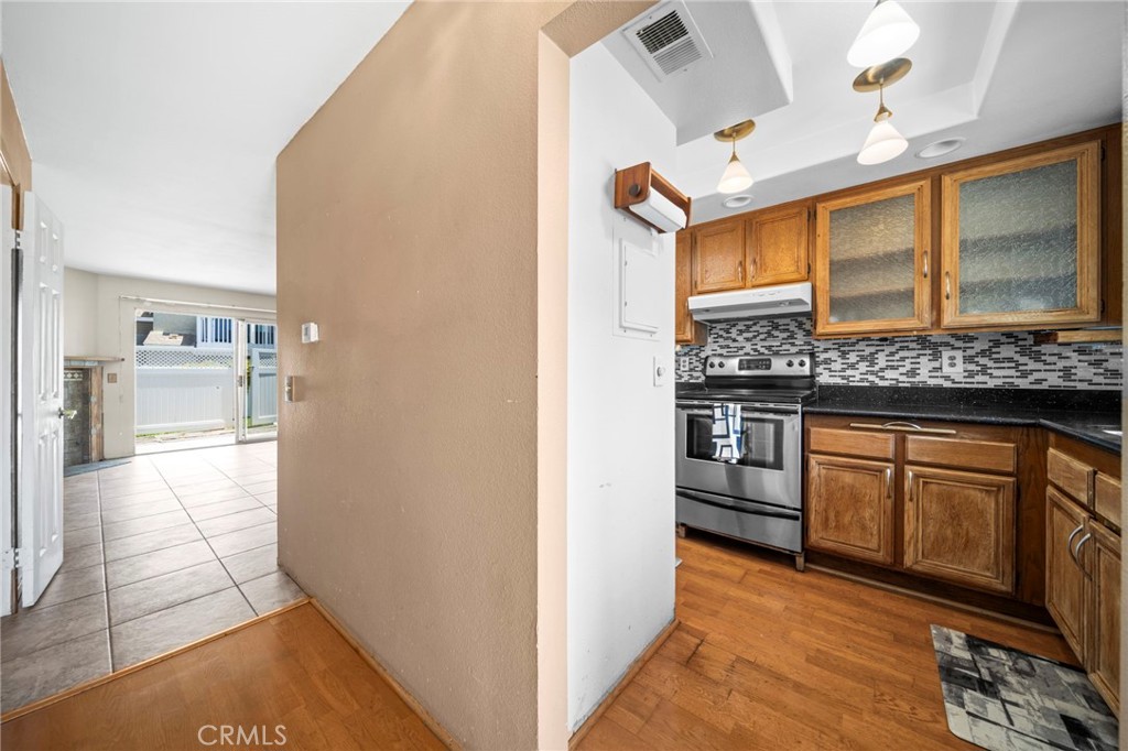 101 Dogwood, Aliso Viejo CA 92656 - photo 4