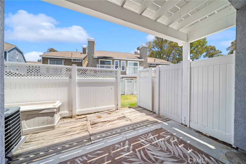 101 Dogwood, Aliso Viejo CA 92656 - photo 15