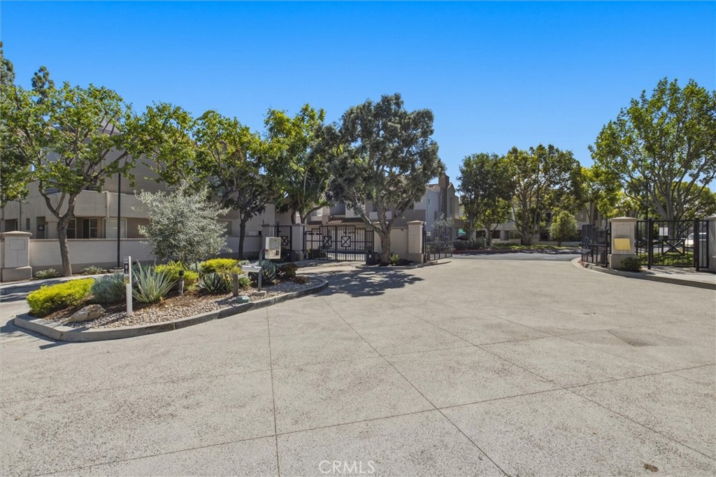 11 Softwind, Aliso Viejo CA 92656 - photo 30