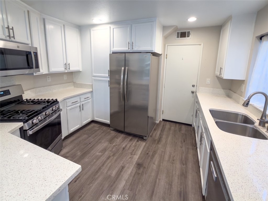 11 Tuolumne Way, Aliso Viejo CA 92656 - photo 7