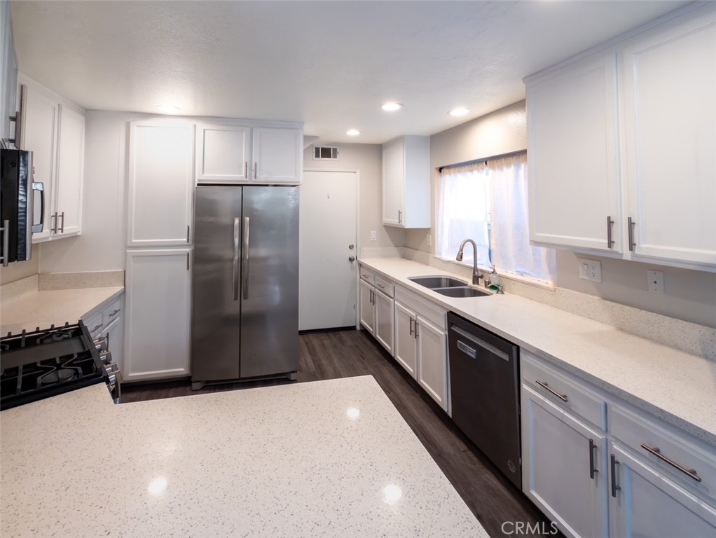11 Tuolumne Way, Aliso Viejo CA 92656 - photo 8