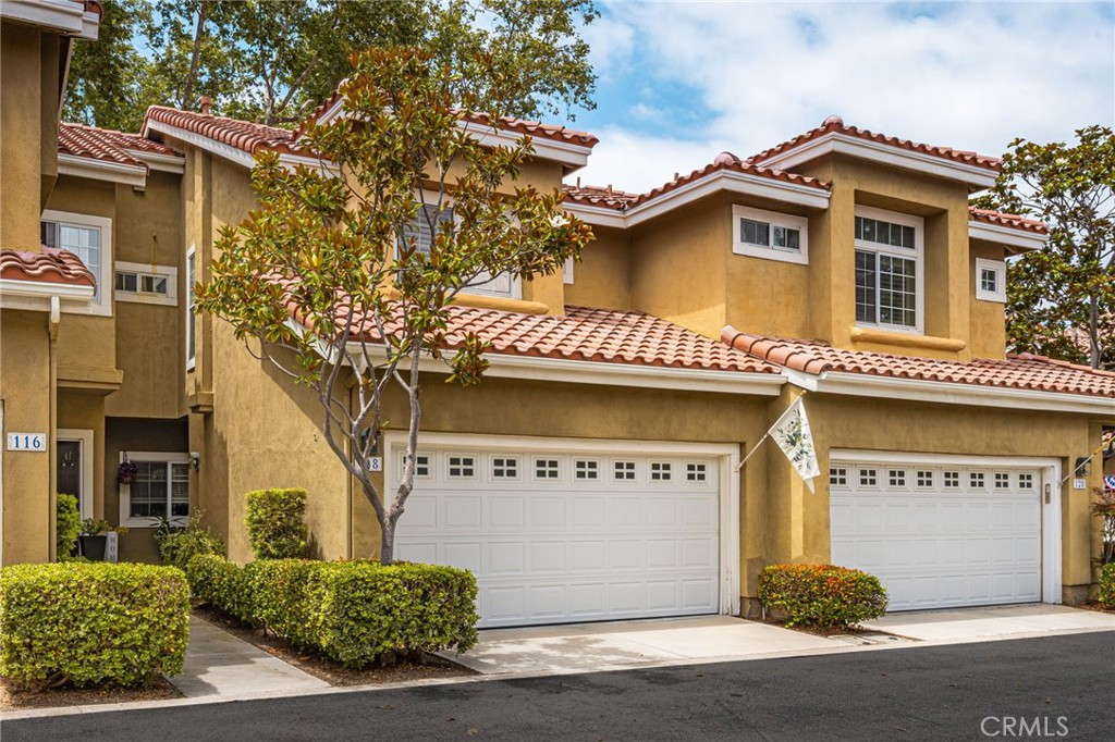 Spacious 2 car garage! - 118 Matisse, Aliso Viejo CA 92656 - photo 8