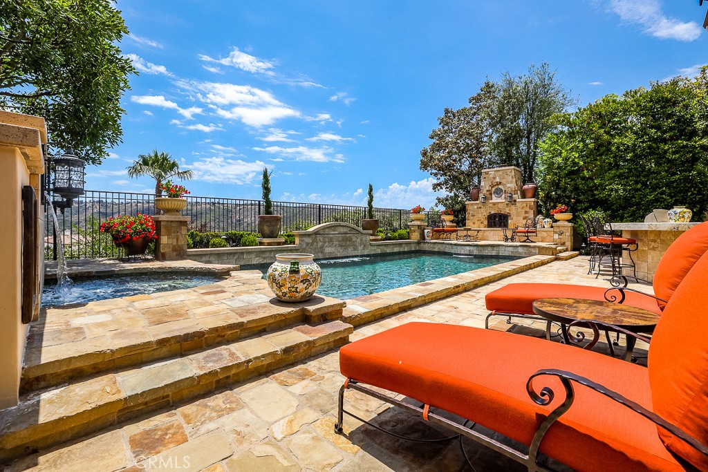 12 Roundtree Court, Aliso Viejo CA 92656 - photo 1