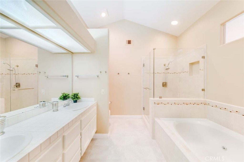13 Giotto, Aliso Viejo CA 92656 - photo 15