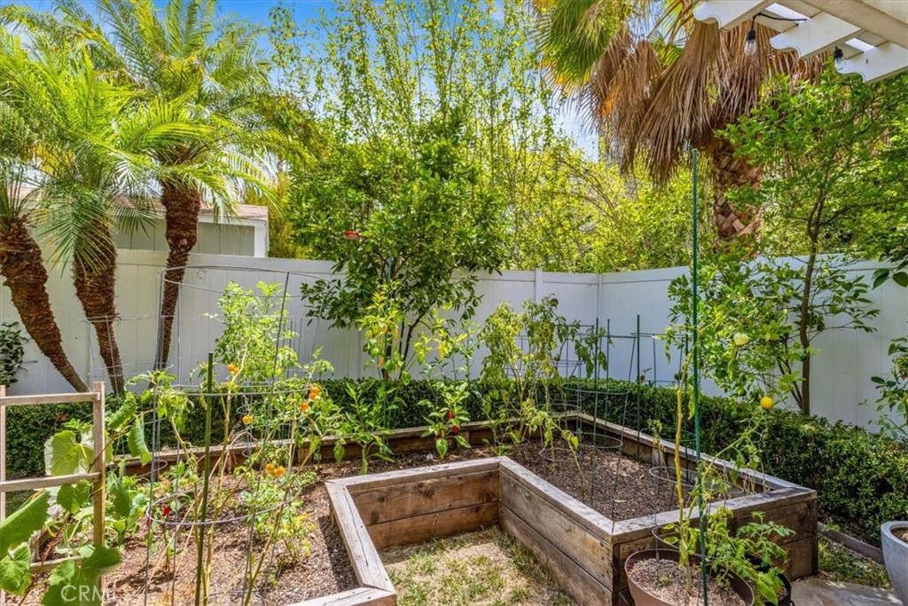 16 Pineoak, Aliso Viejo CA 92656 - photo 12