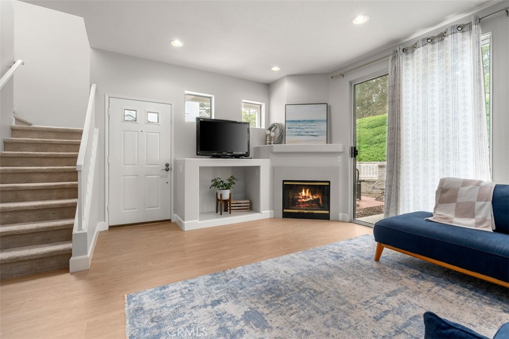 17 Breakers Lane, Aliso Viejo CA 92656 - photo 1