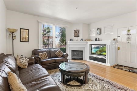 Furniture belong to the previous occupant - 17 Coronado Cay Lane, Aliso Viejo CA 92656 - photo 6