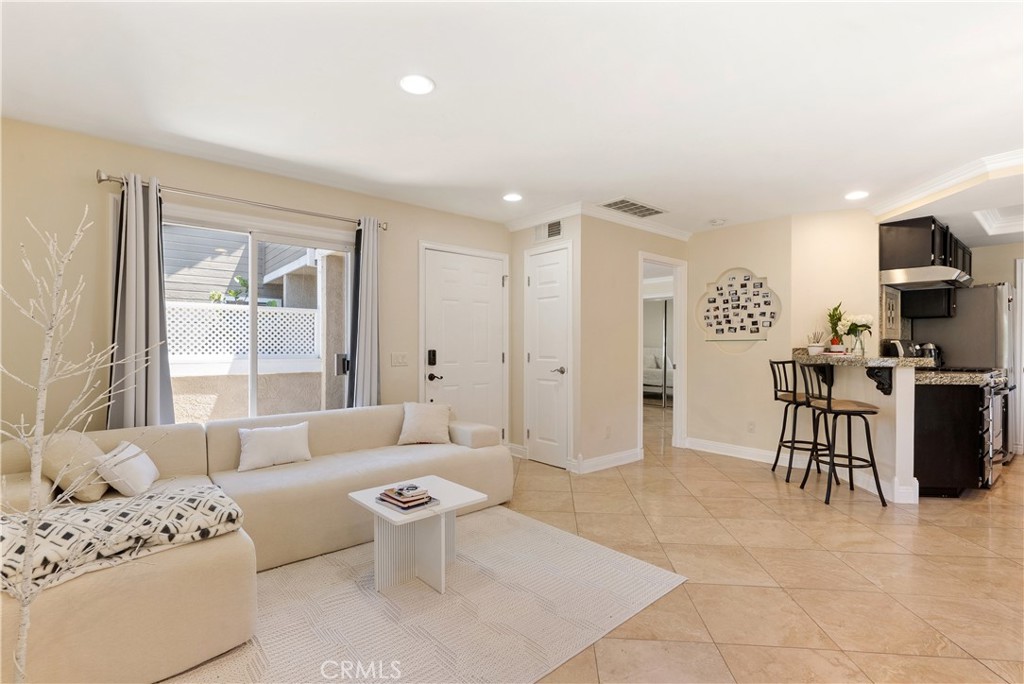 18 Laurel, Aliso Viejo CA 92656 - photo 4