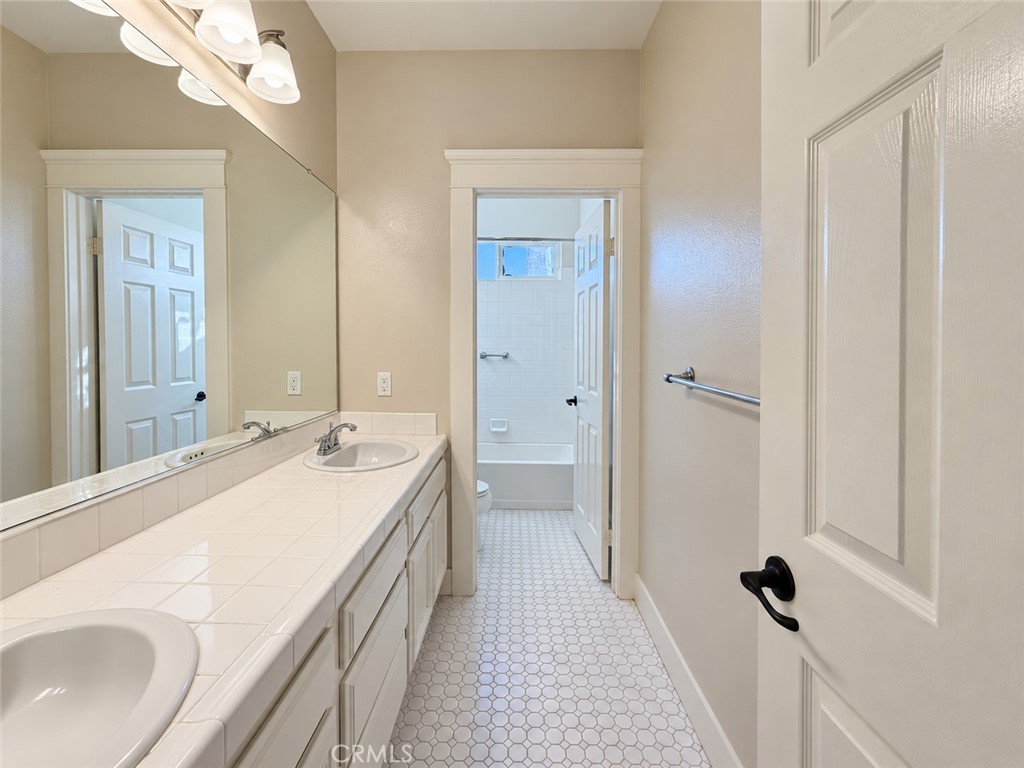 18 Lyon, Aliso Viejo CA 92656 - photo 14