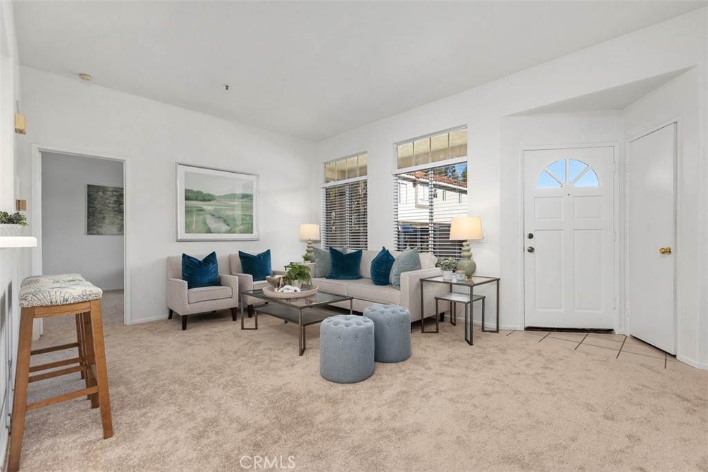 great room - 195 Cinnamon Teal, Aliso Viejo CA 92656 - photo 5