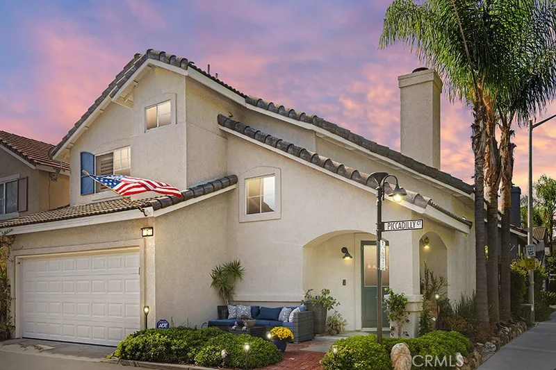 2 Piccadilly Court, Aliso Viejo, CA 92656