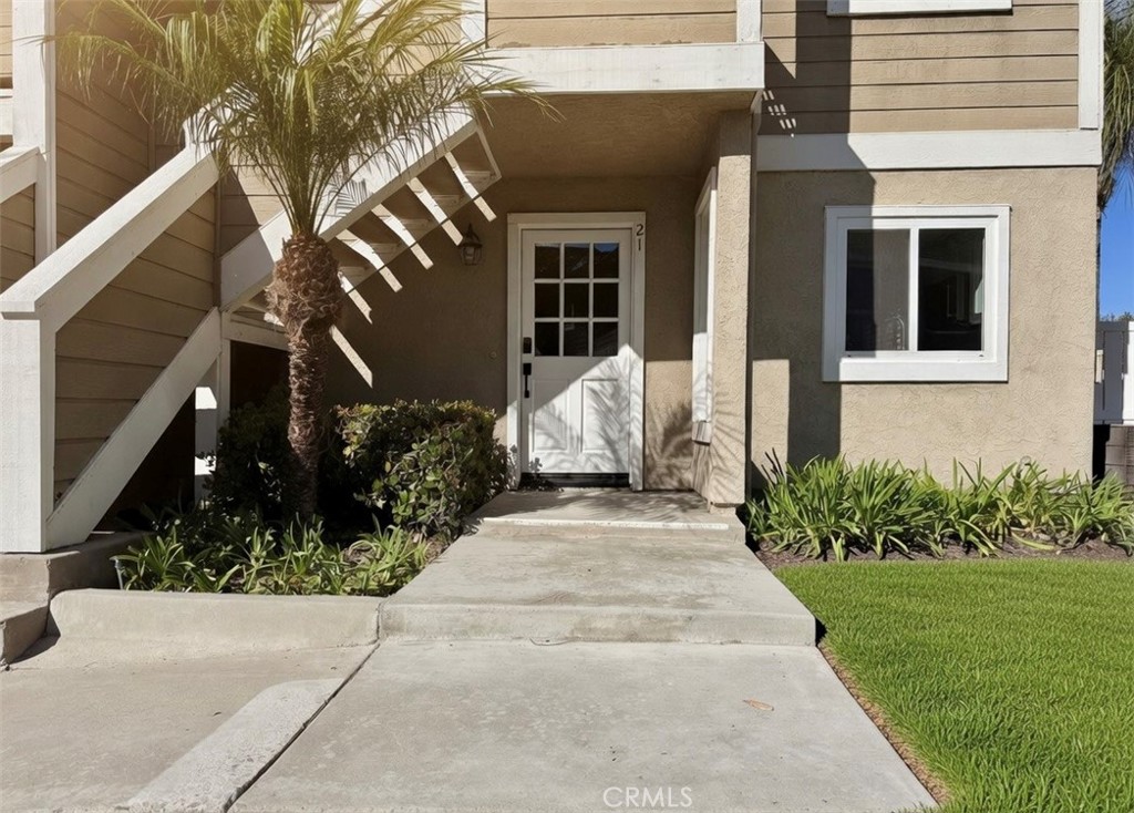 front entrance - 21 Rambling, Aliso Viejo CA 92656 - photo 1