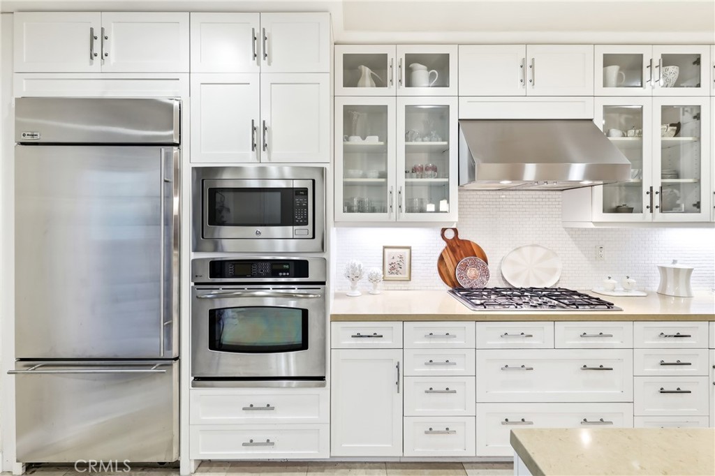 Epicurean kitchen features to delight chefs of all levels - 23 Vantis, Aliso Viejo CA 92656 - photo 9