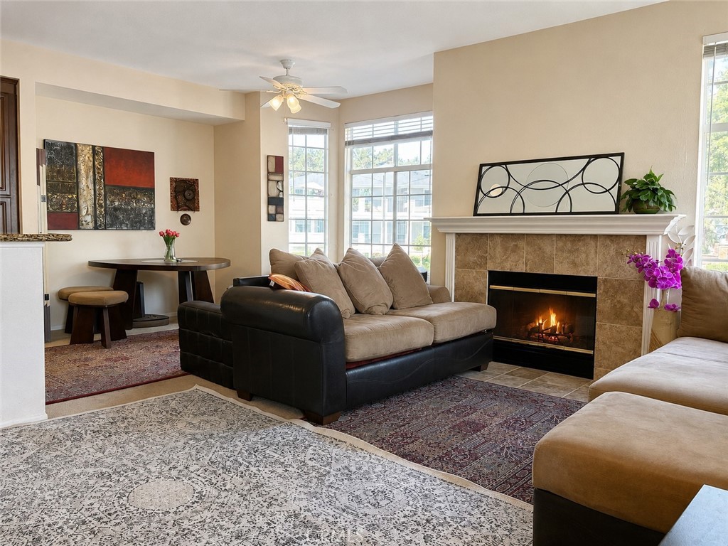 Living room - 23412 Pacific Park 39J, Aliso Viejo CA 92656 - photo 2