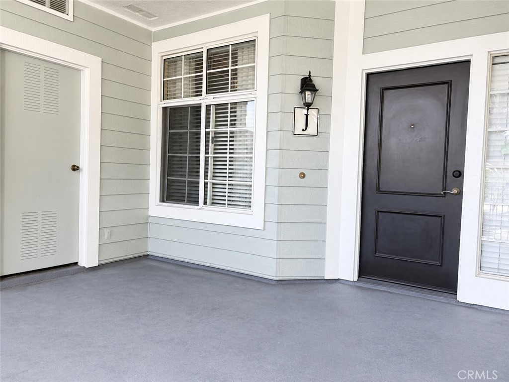 Front door/patio - 23412 Pacific Park 39J, Aliso Viejo CA 92656 - photo 7