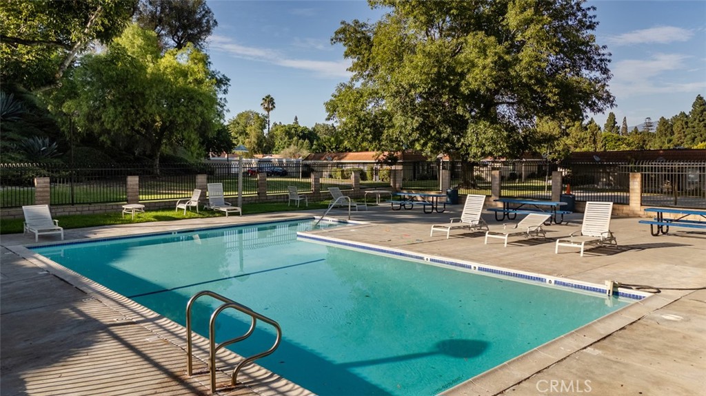23475 Los Grandes, Aliso Viejo CA 92656 - photo 14