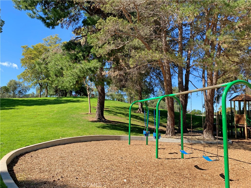 Community park - 23526 Los Adornos, Aliso Viejo CA 92656 - photo 14
