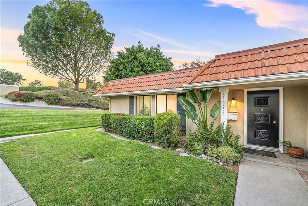 23552 Los Grandes Street, Aliso Viejo CA 92656 - photo 1