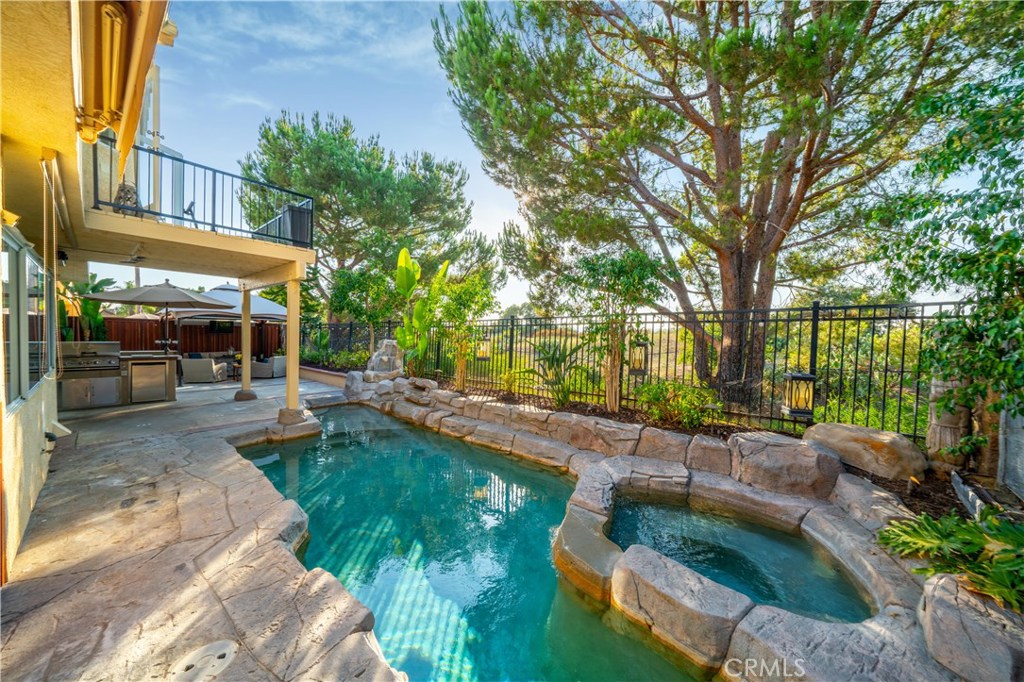 25 Skygate, Aliso Viejo CA 92656 - photo 1