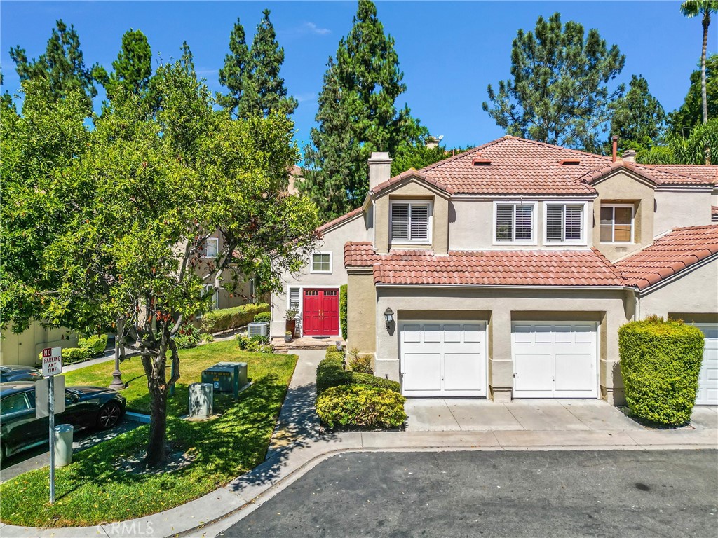 25 Titian, Aliso Viejo CA 92656 - photo 1
