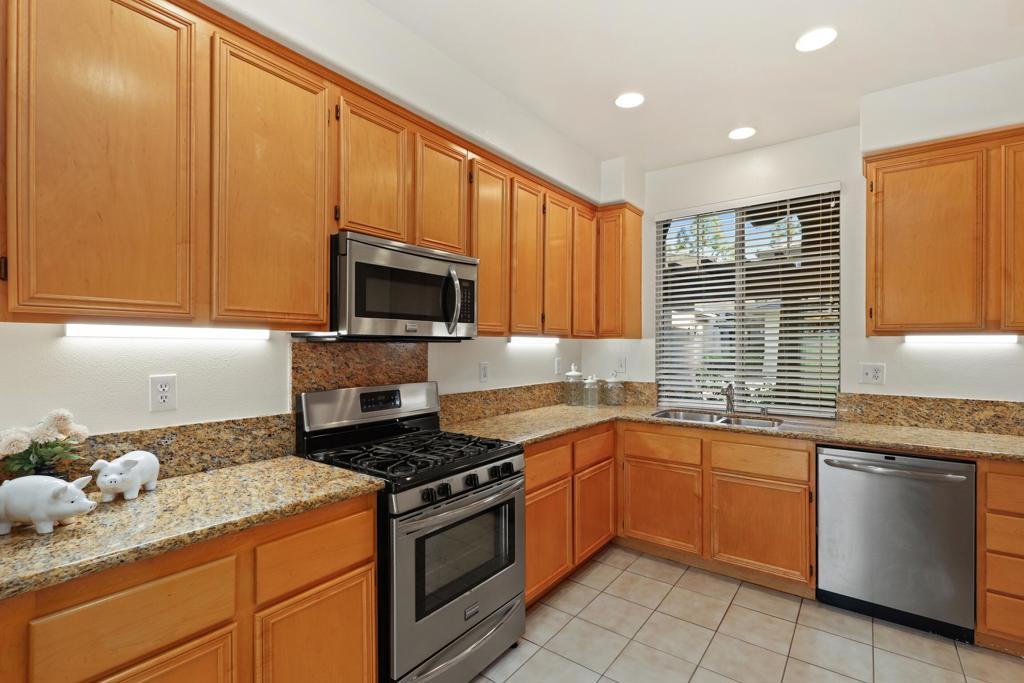 27 Iron Bark, Aliso Viejo CA 92656 - photo 14