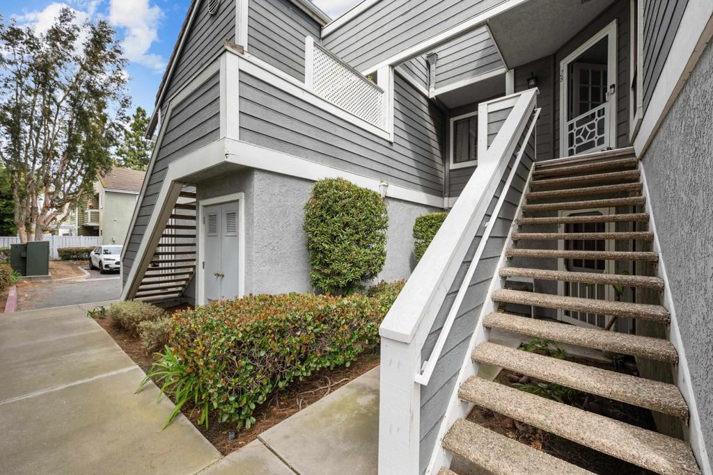 28 Cambria Lane 40, Aliso Viejo CA 92656 - photo 1