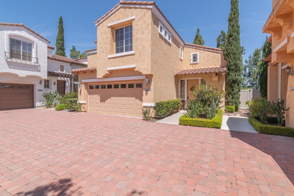 29 Vista Del Canon, Aliso Viejo CA 92656 - photo 1