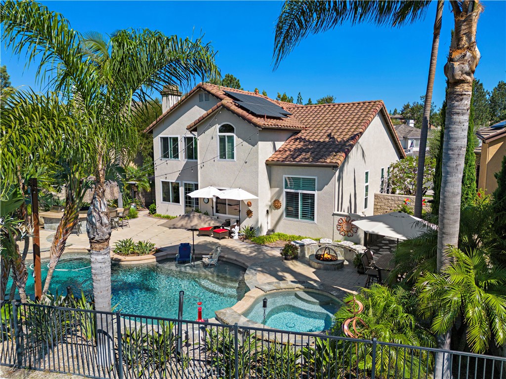 Check out this yard, nothing else like it in Aliso Viejo - 3 Timberland, Aliso Viejo CA 92656 - photo 1