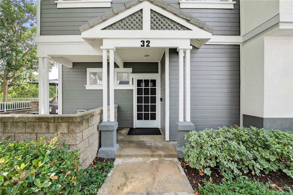 32 Carlsbad, Aliso Viejo CA 92656 - photo 1