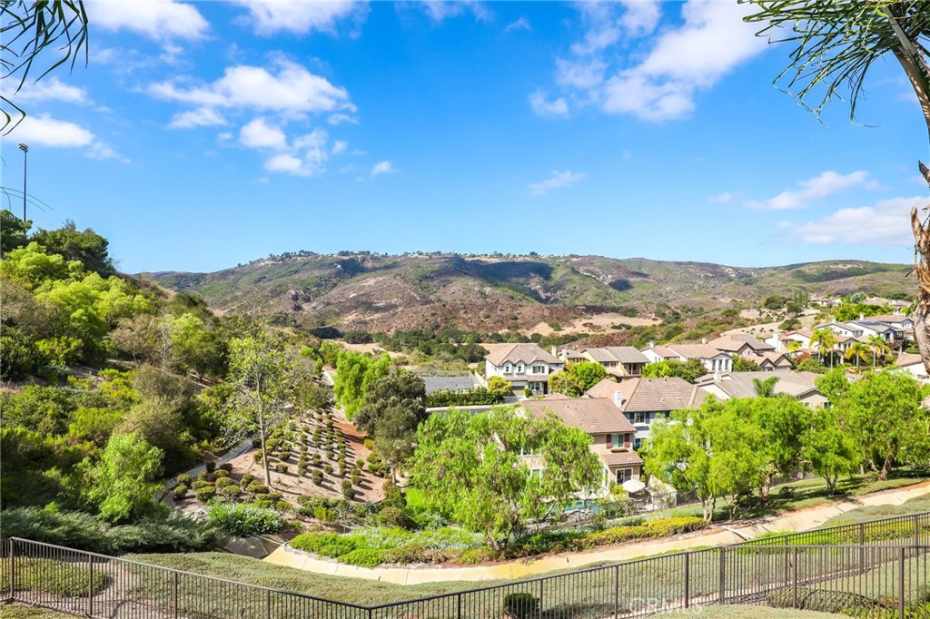 33 Glittering Sky, Aliso Viejo CA 92656 - photo 50