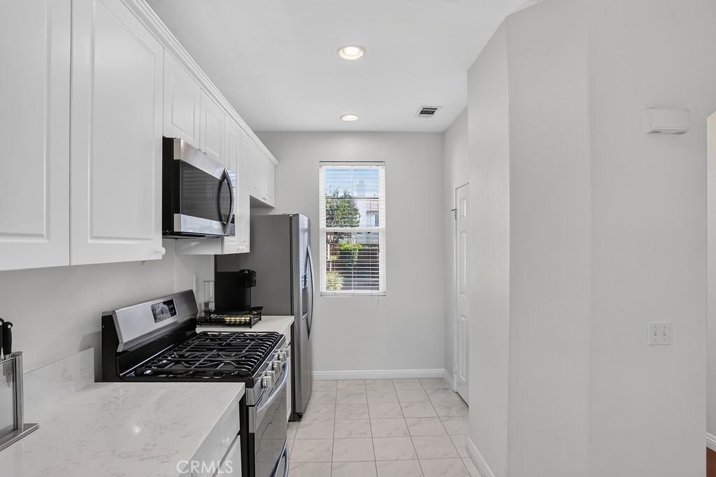 34 Rue Du Chateau, Aliso Viejo CA 92656 - photo 10