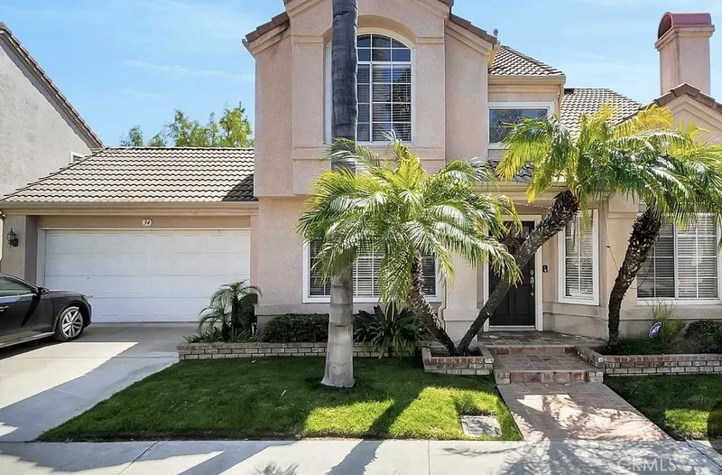 34 Santa Monica, Aliso Viejo, CA 92656