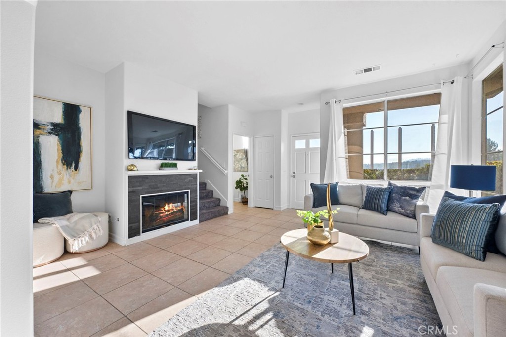 35 Tradewinds, Aliso Viejo CA 92656 - photo 1