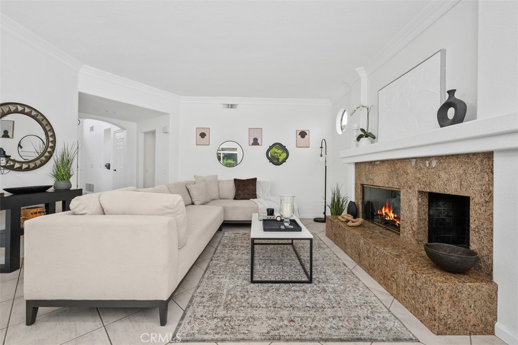 family room (fireplace ai) - 36 Tanglewood, Aliso Viejo CA 92656 - photo 12