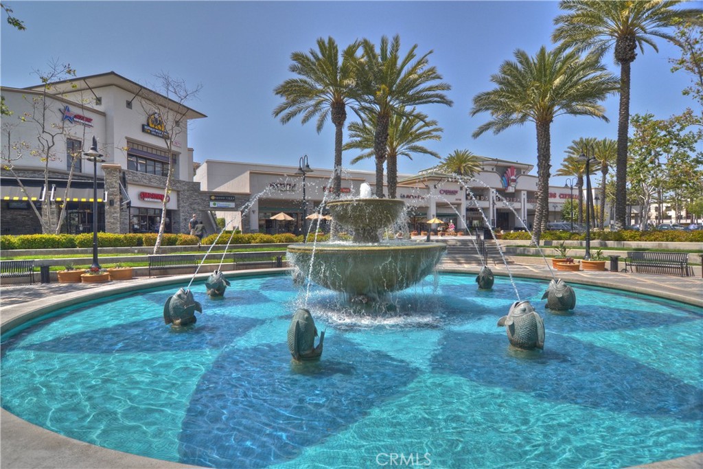 Aliso Viejo Town Center shopping and restaurants - 36 Tanglewood, Aliso Viejo CA 92656 - photo 37
