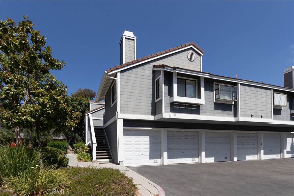 37 Clover Ln, Aliso Viejo CA 92656 - photo 2