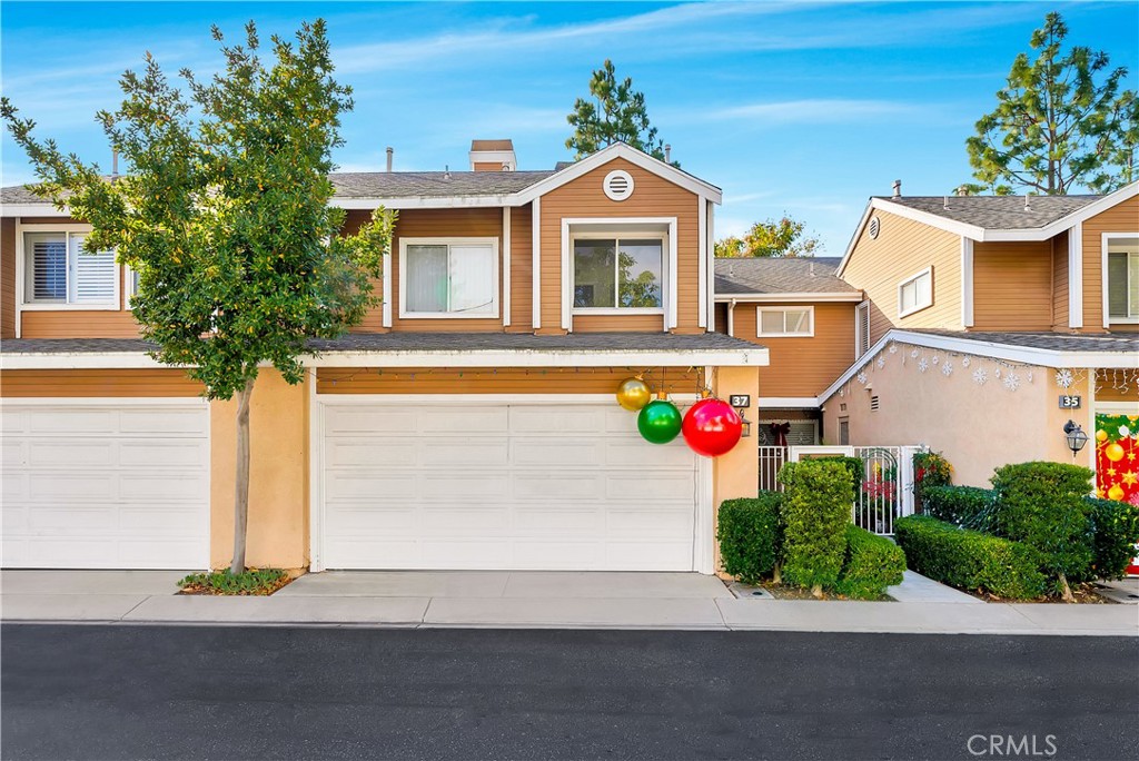 37 Sandalwood 91, Aliso Viejo CA 92656 - photo 1