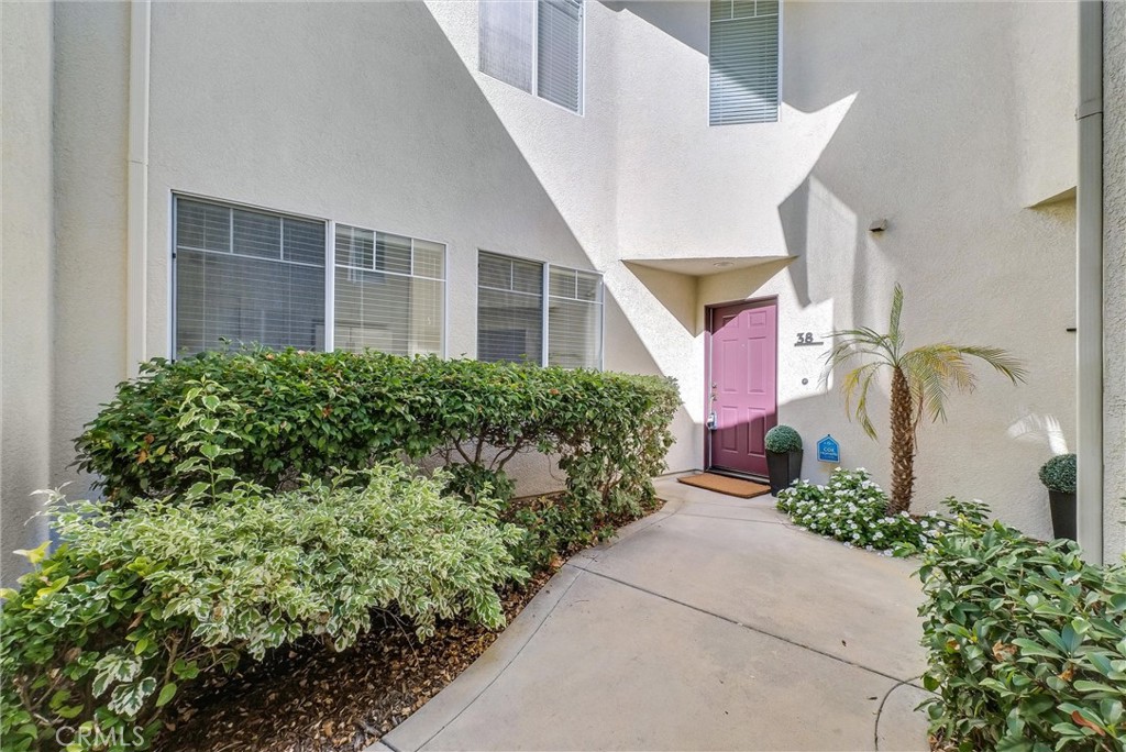 Private Entry - 38 Sobrante, Aliso Viejo CA 92656 - photo 1
