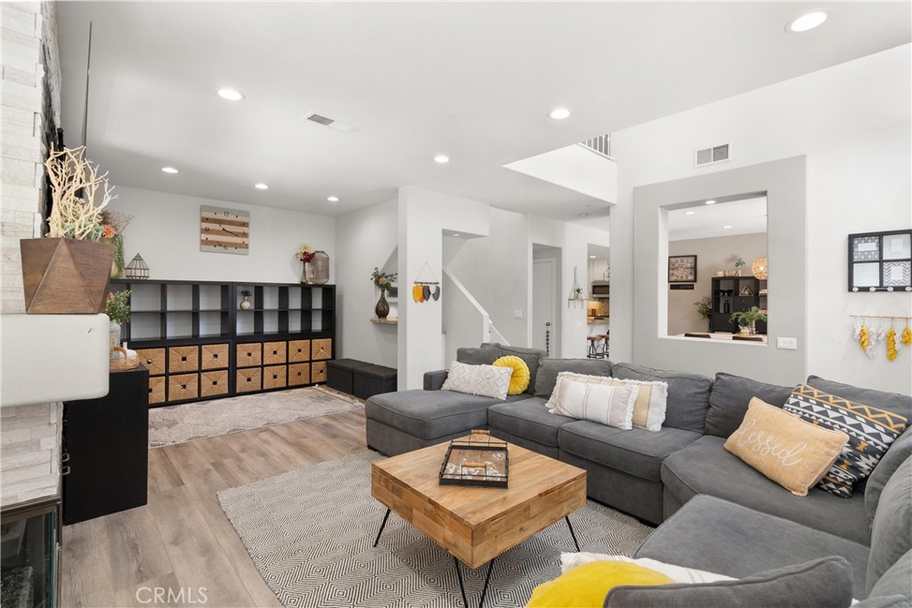 4 Orchestra Lane, Aliso Viejo CA 92656 - photo 1