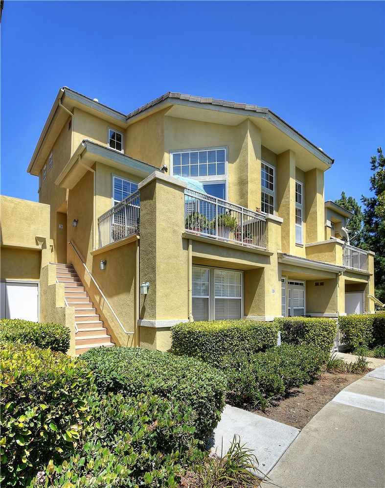 4 Woodcrest Lane 218, Aliso Viejo CA 92656 - photo 1