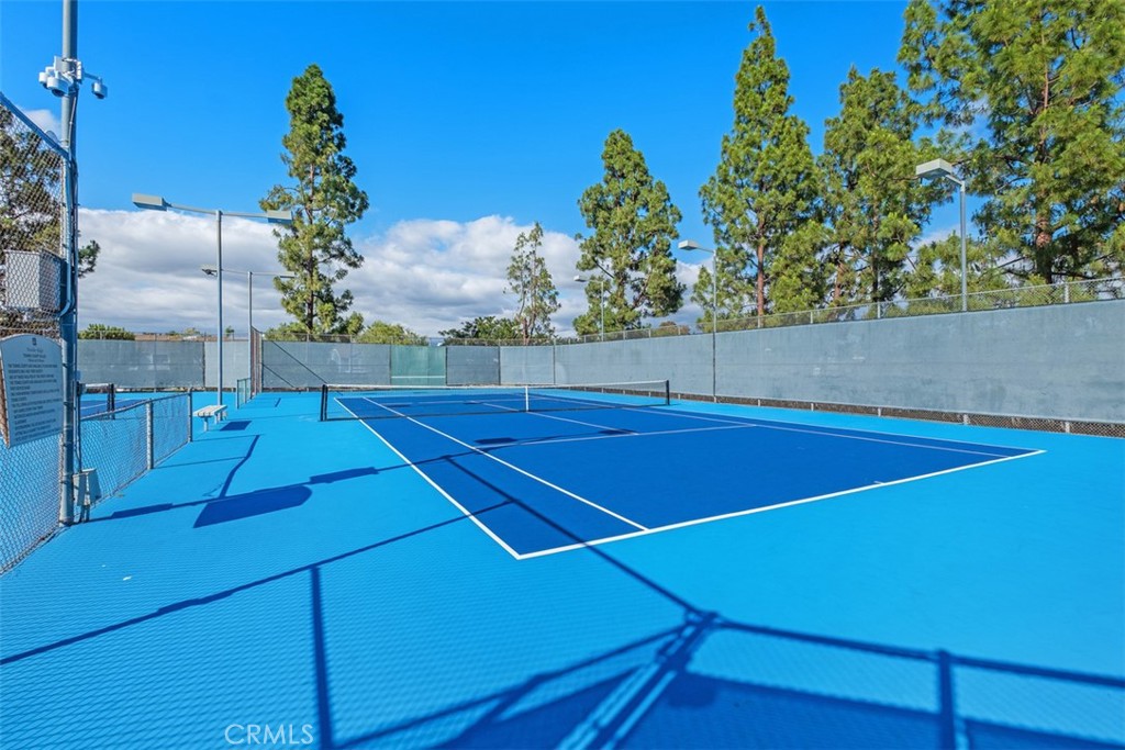 Updated community tennis courts. - 40 Hollyhock, Aliso Viejo CA 92656 - photo 30