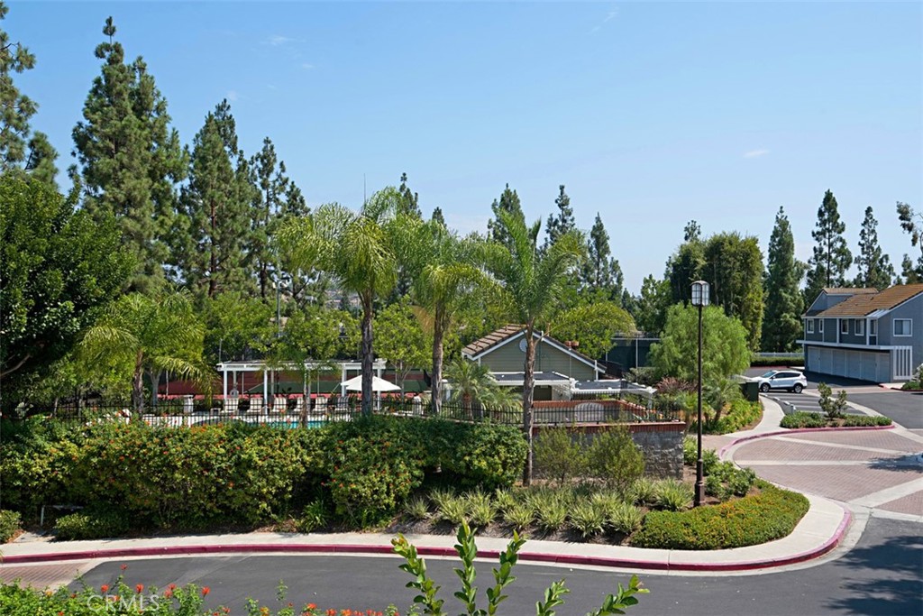 Beautifully landscaped grounds - 40 Hollyhock, Aliso Viejo CA 92656 - photo 32