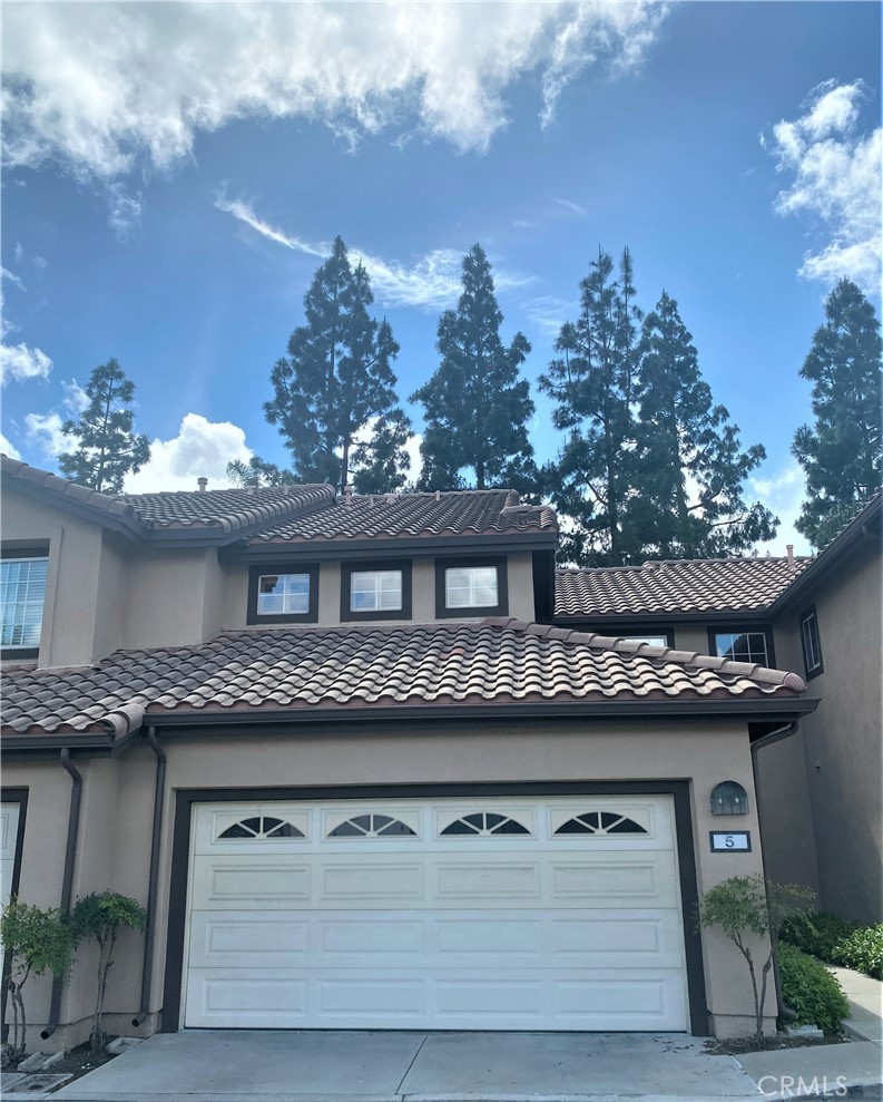 Beautiful home in the highly desired Cantora community. - 5 Meadowbrook, Aliso Viejo CA 92656 - photo 1