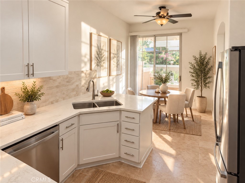 Kitchen and Breakfast Nook- Virtually Staged - 5 Opera, Aliso Viejo CA 92656 - photo 5