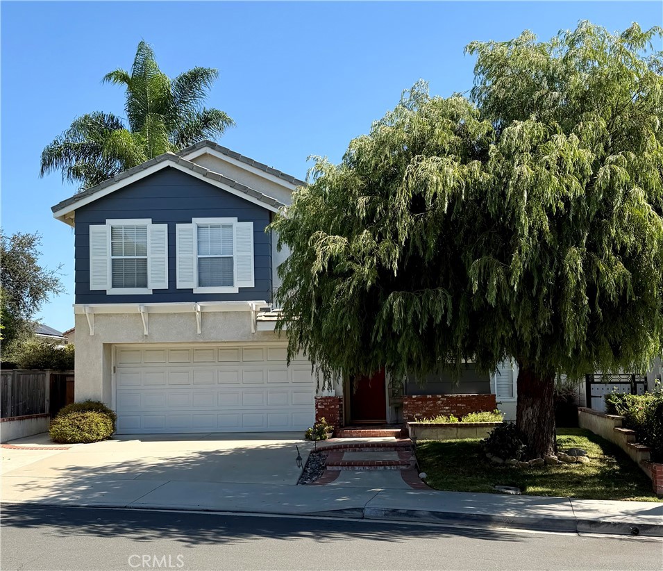 Welcome to 6 Mallorn, a detached single family home in Aliso Viejo's Pacific Grove neighborhood - 6 Mallorn, Aliso Viejo CA 92656 - photo 5