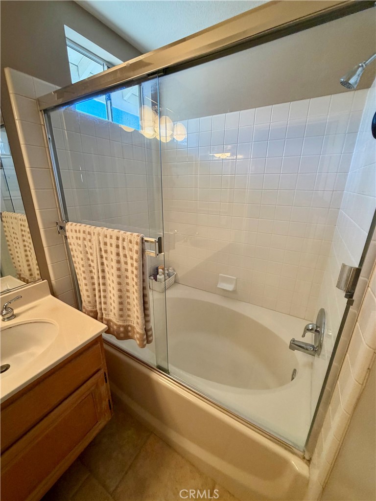 Tub and shower combination, original and fully functional - 6 Mallorn, Aliso Viejo CA 92656 - photo 17
