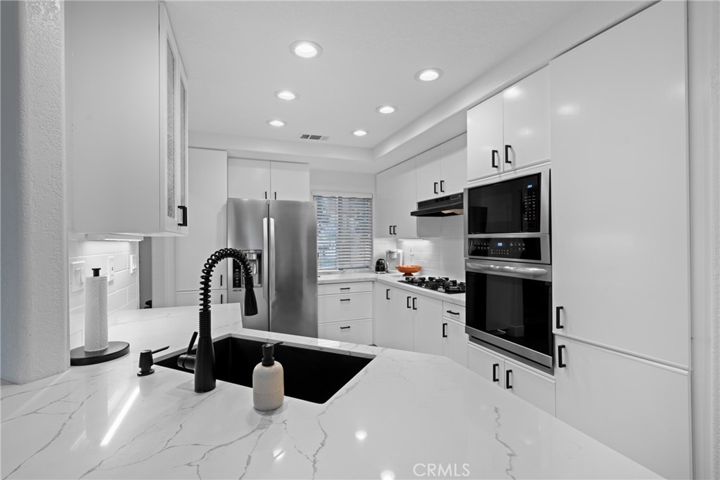 61 Via Abruzzi, Aliso Viejo CA 92656 - photo 5