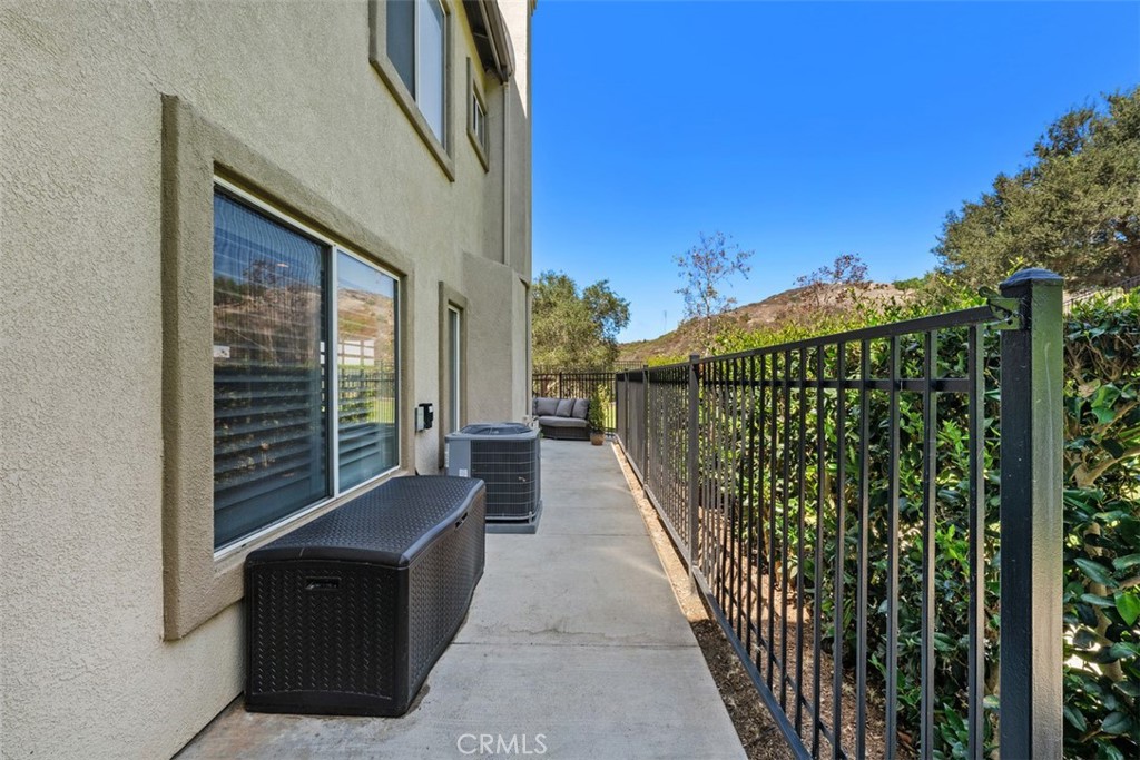 65 Vellisimo, Aliso Viejo CA 92656 - photo 8